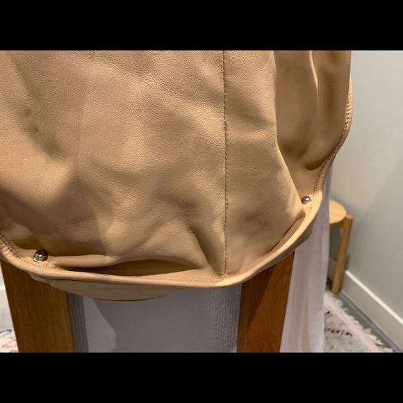 Kenneth Cole Leather Satchel (expendable) - Picture 5 of 8